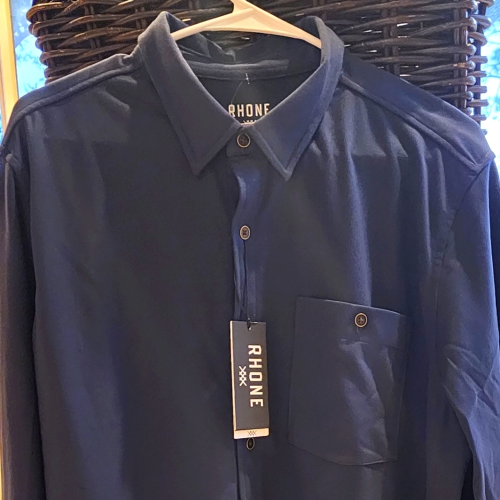 Beautiful RHONE Jacquard shirt. $158 Size L 💙 NWT